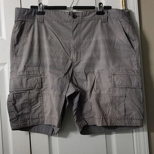 Chaps shaded gray cargo walking shorts Sz 40